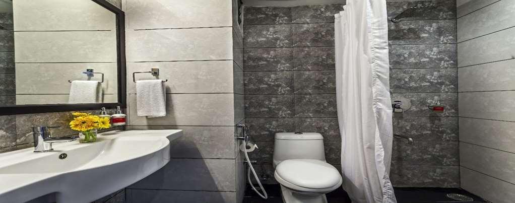 Oyo Townhouse 5 Jubilee Hills Otel Haydarabad Oda fotoğraf
